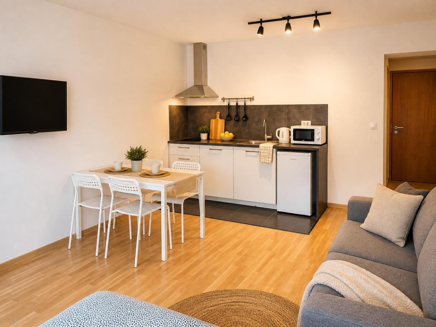 Brand New Studio Apartment #71 With Free Secure Parking In The Center - Prague — Photos 1
